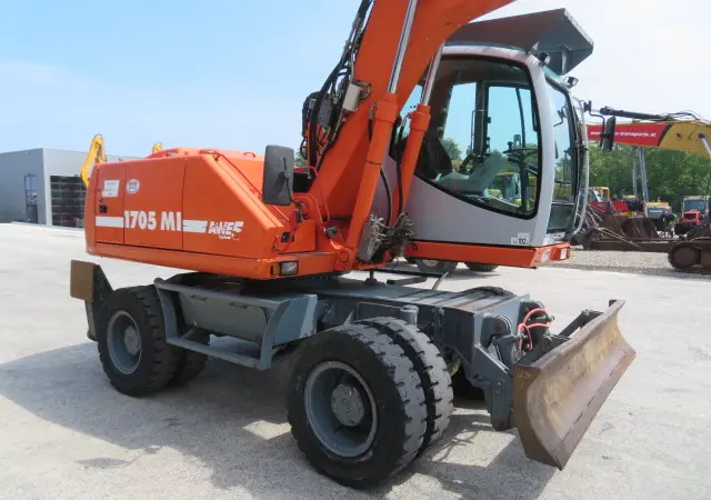 Колесный экскаватор Atlas Terex 1705MI - фото № 8