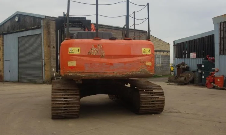 Гусеничный экскаватор. Гусеничный экскаватор Hitachi ZX280 LC-3 - фото № 17