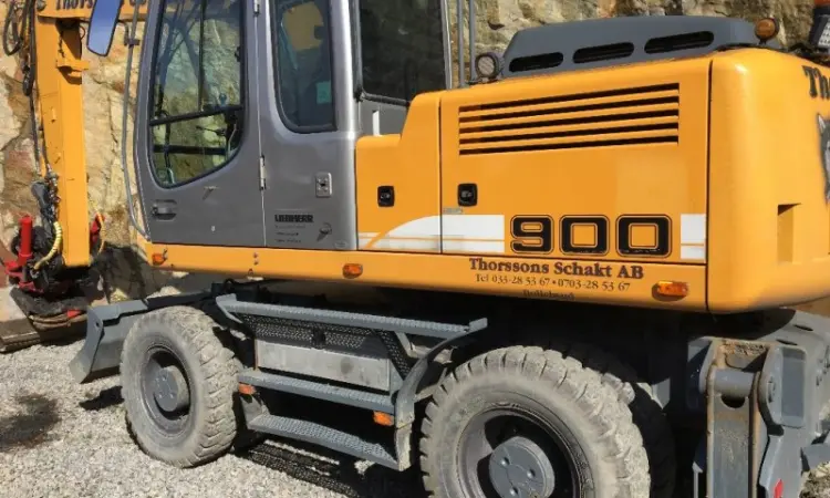 Колесный экскаватор Liebherr A 900 C Litronic - фото № 1