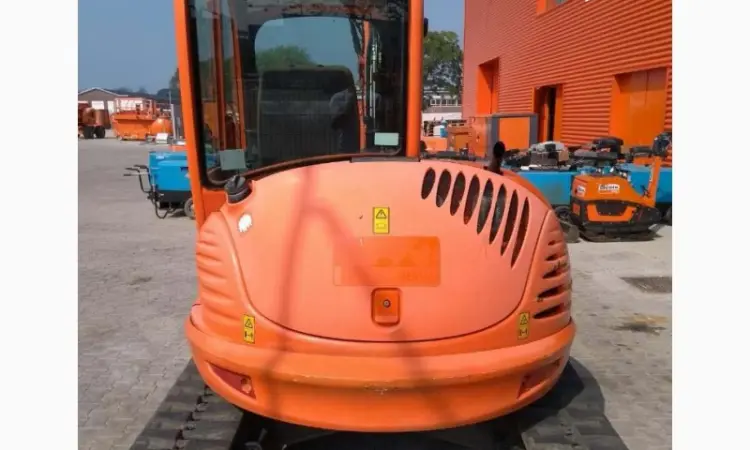 Мини-экскаватор JCB 8050 ZTS - фото № 2