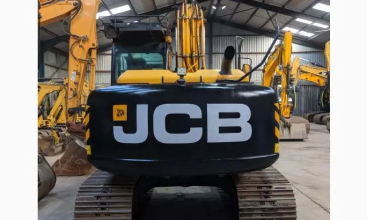 Гусеничный экскаватор JCB JS 130 LC. Экскаватор б/у - фото № 4