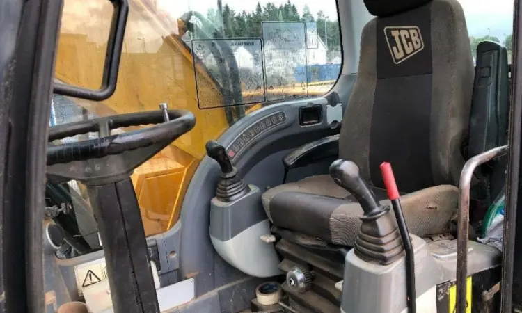 Гусеничный экскаватор JCB JS 160 W в наличии в Киеве - фото № 10