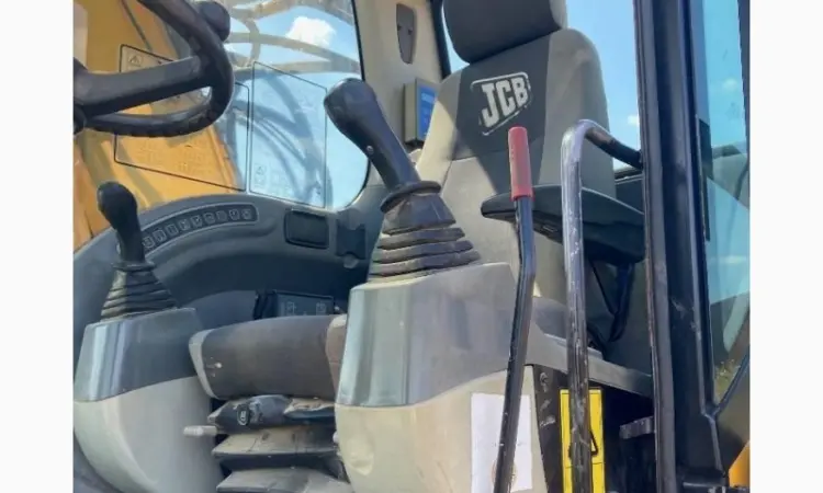 Колесный экскаватор JCB JS 200 W в наличии в Киеве - фото № 6