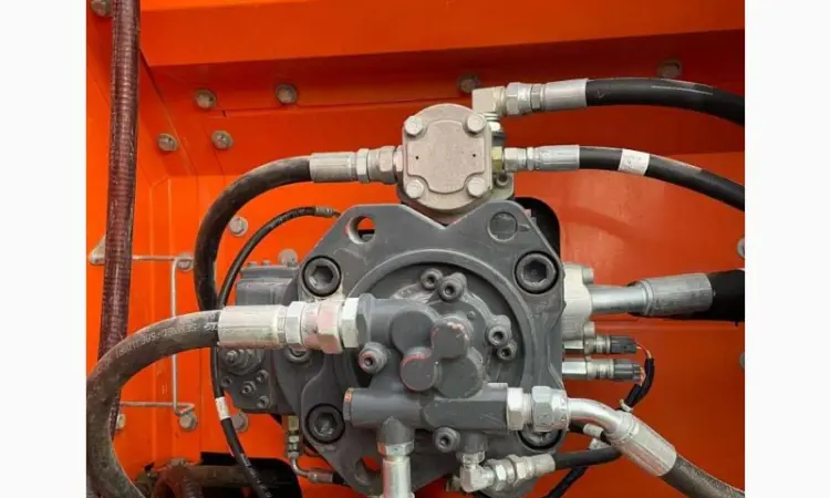Гусеничный экскаватор DOOSAN DX225LC в наличии в Киеве - фото № 9