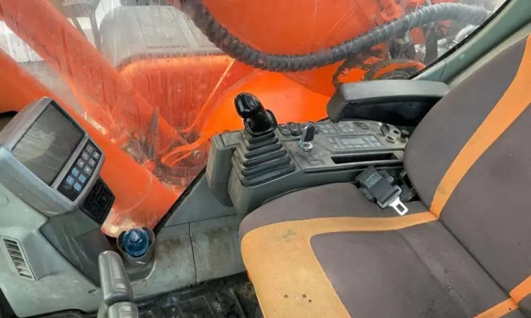 Гусеничный экскаватор DOOSAN DX225LC в наличии в Киеве - фото № 2