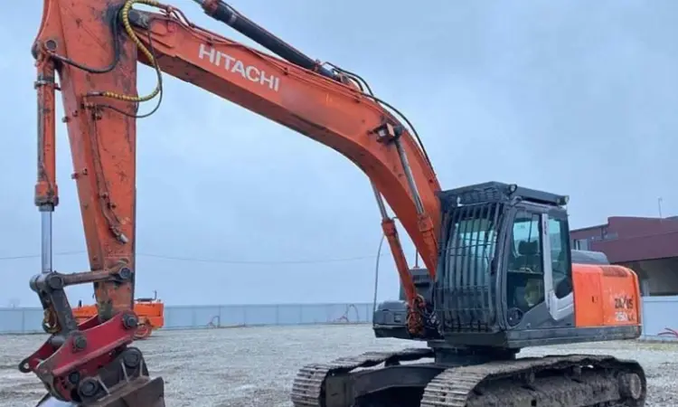 Гусеничный экскаватор Hitachi ZX 250 LC-3 в Киеве - фото № 1