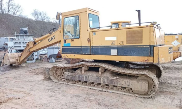 Гусеничний екскаватор Caterpillar 219LC - фото № 3