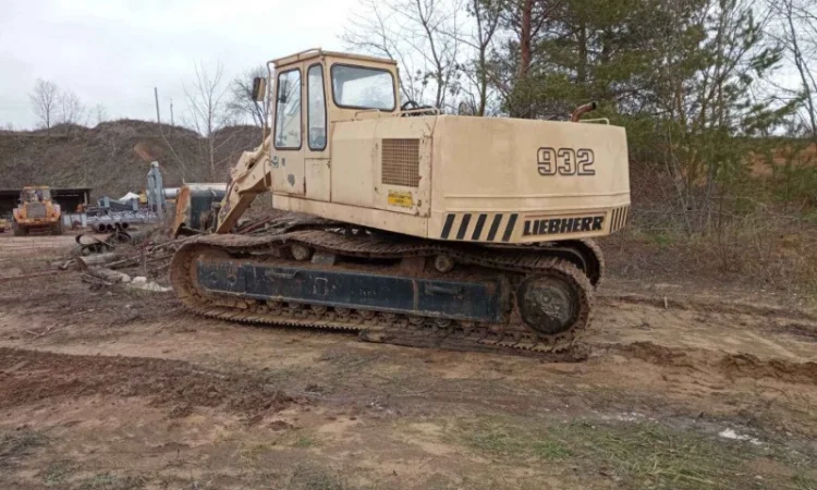 Гусеничний екскаватор Libherr R932 HDSL - фото № 3