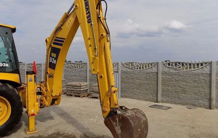 Экскаватор - погрузчик Komatsu WB93R-5 2006 года - фото № 3