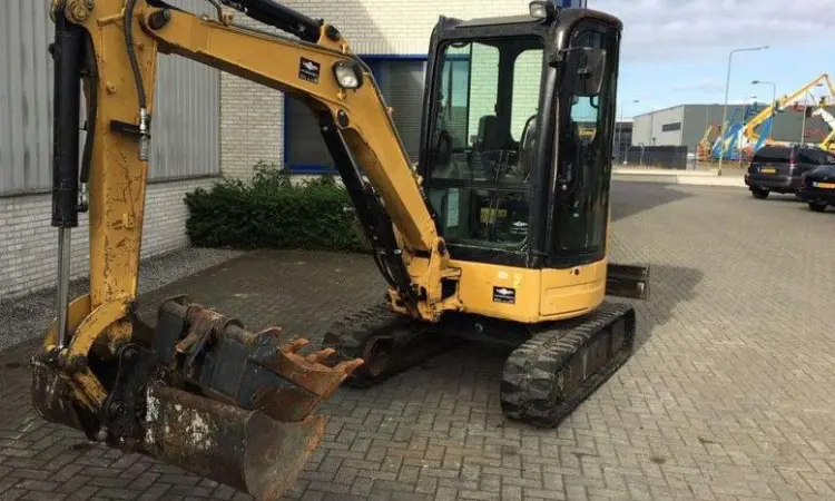 Мини-экскаватор Caterpillar 303C CR 2007 года - фото № 1