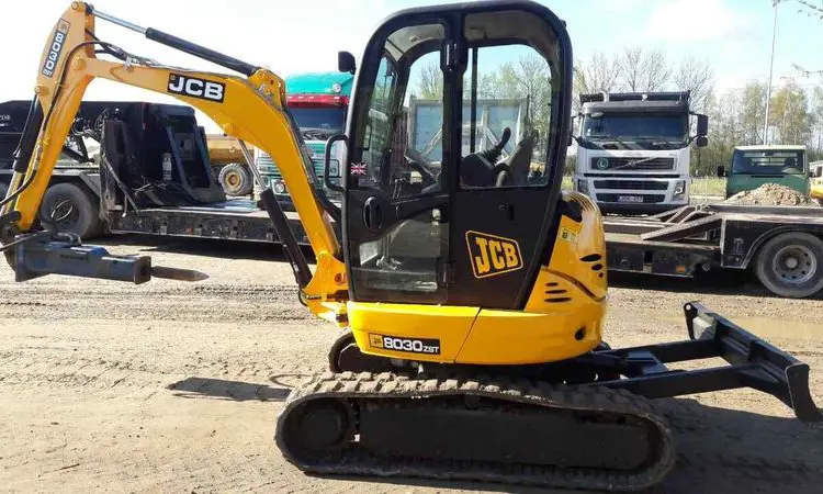 Гусеничный экскаватор JCB 8030 2007 года - фото № 1