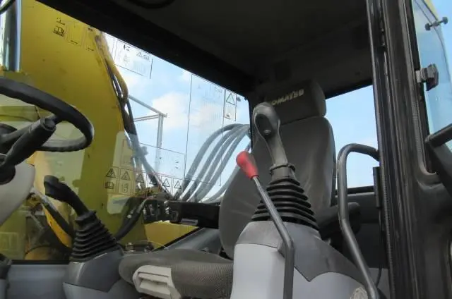 Колёсный экскаватор KOMATSU PW 180-7EO 2007 года - фото № 5