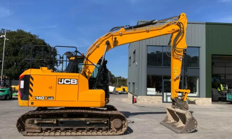 JCB 140X LC 2021 р - фото № 1