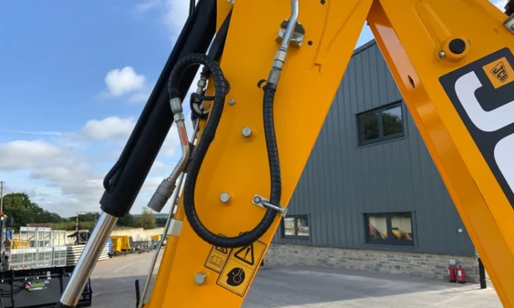 JCB 4CX Site Master 2021 р - фото № 10