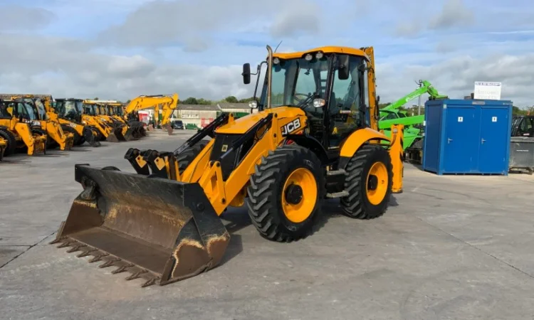 JCB 4CX Site Master 2021 р - фото № 11