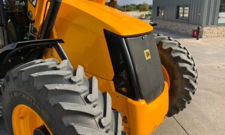 JCB 4CX Site Master 2021 р - фото № 14