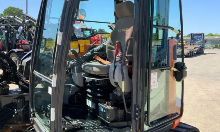 Hitachi Zaxis 85 USB-5A 2018 рік - фото № 6