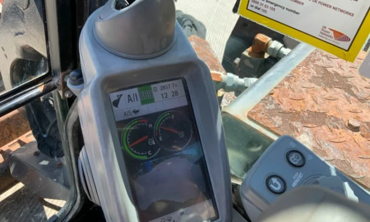 Hitachi Zaxis 85 USB-5A 2018 рік - фото № 9