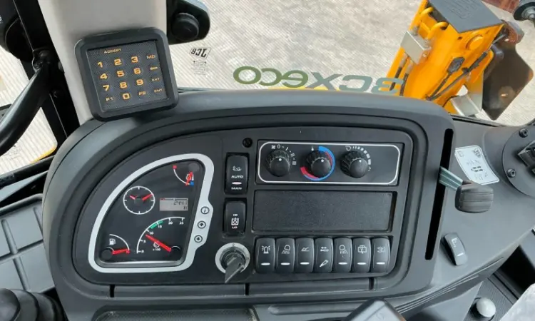 JCB 3CX Eco Site Master 2020 р - фото № 7
