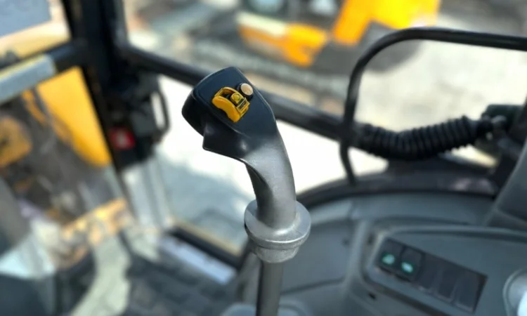 Екскаватор- навантажувач New Holland B115 - 2009 рік - фото № 12