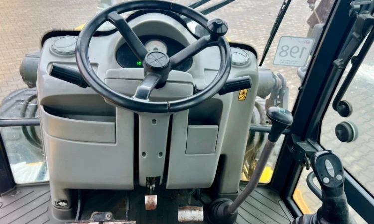 Екскаватор - навантажувач Volvo BL 71 - 2004 рік - фото № 11