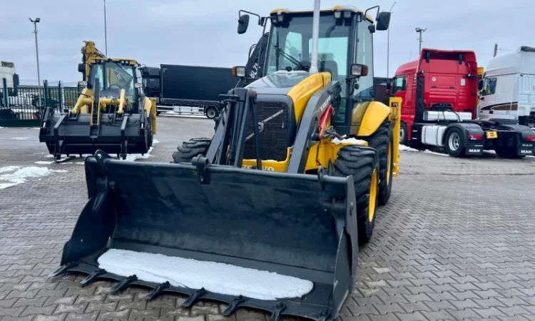 Екскаватор - навантажувач Volvo BL 71 - 2004 рік - фото № 8