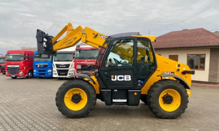 Телескопічний навантажувач JCB 541-70 AGRY - фото № 15