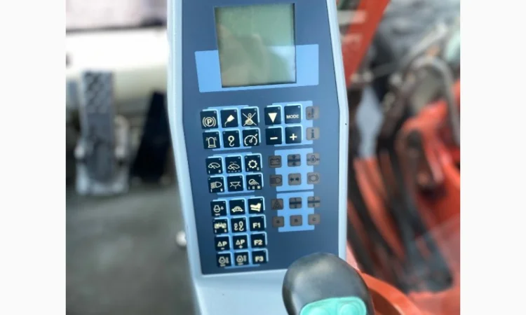 Колісний повноповоротний ескаватор Atlas 1605M - 2007 рік - фото № 4