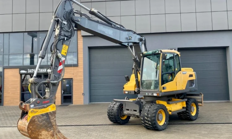 Повноповоротний колісний екскаватор Volvo EW 160D - 2013 рік - фото № 1