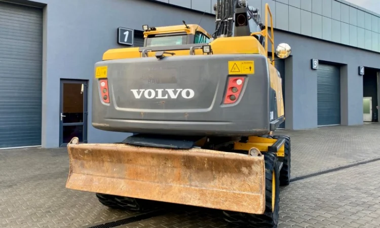 Повноповоротний колісний екскаватор Volvo EW 160D - 2013 рік - фото № 12