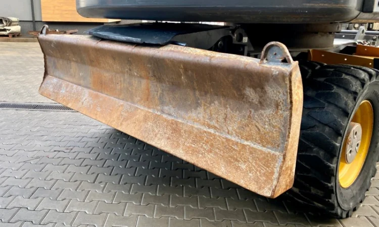 Повноповоротний колісний екскаватор Volvo EW 160D - 2013 рік - фото № 2