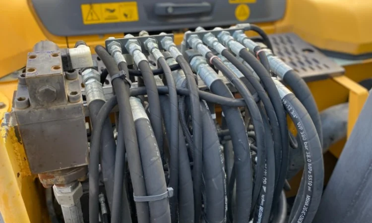 Повноповоротний колісний екскаватор Volvo EW 160D - 2013 рік - фото № 5