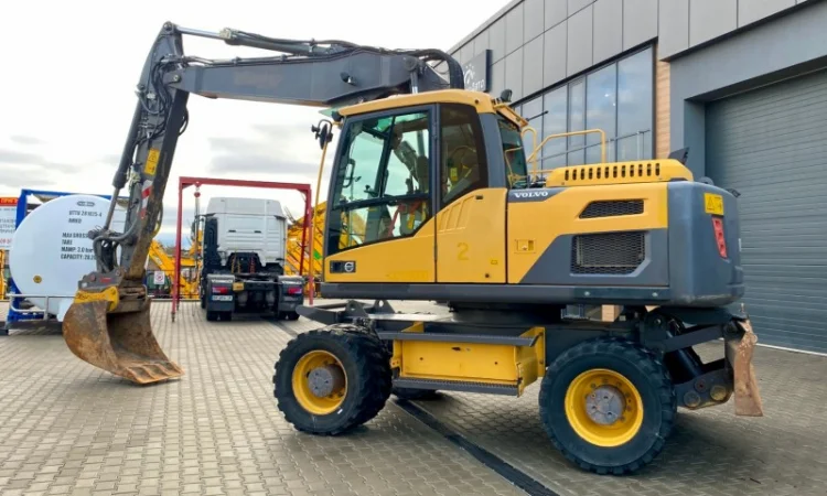 Повноповоротний колісний екскаватор Volvo EW 160D - 2013 рік - фото № 19