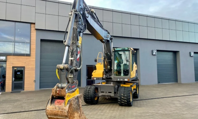 Повноповоротний колісний екскаватор Volvo EW 160D - 2013 рік - фото № 18