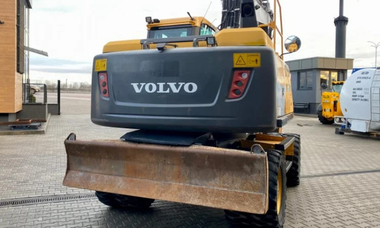 Повноповоротний колісний екскаватор Volvo EW 160D - 2013 рік - фото № 13