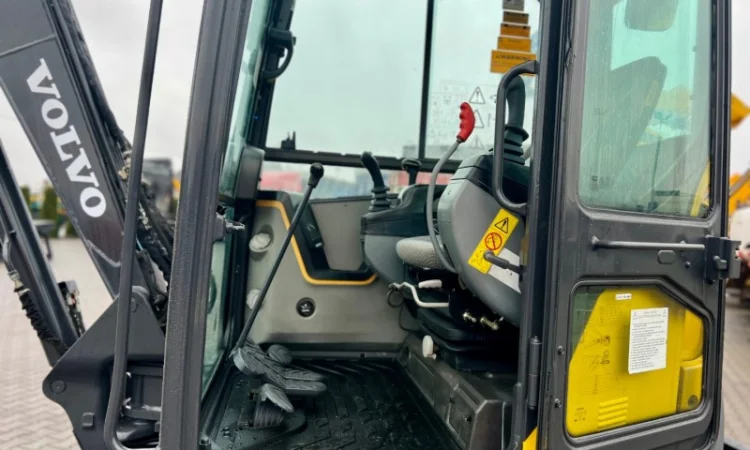 Volvo ECR 58D - 2016 рік - фото № 10