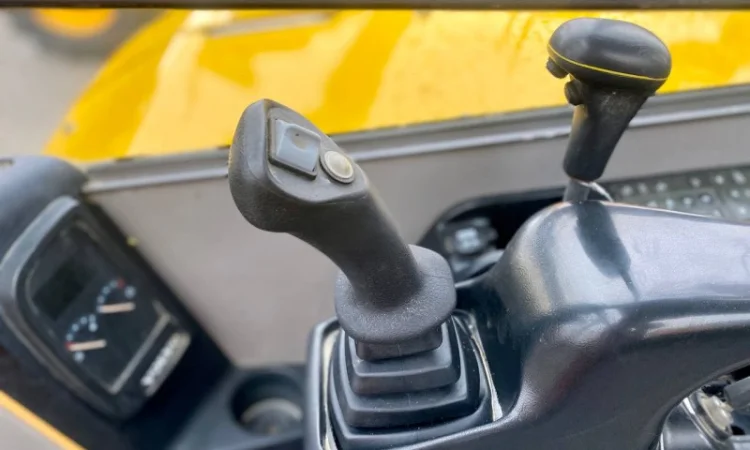 Volvo ECR 58D - 2016 рік - фото № 4