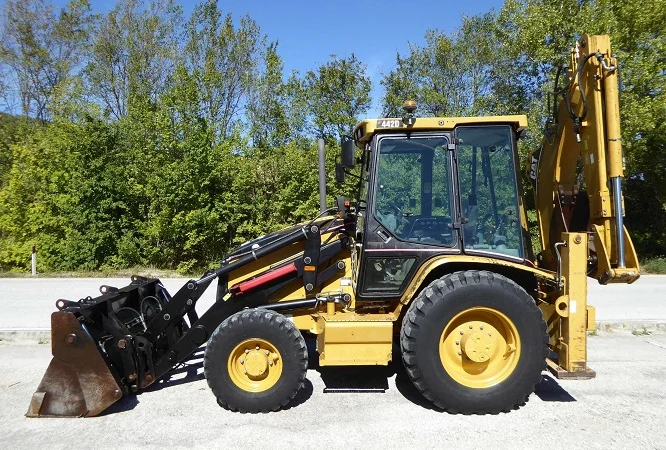 Экскаватор-погрузчик Caterpillar 442 D - фото № 1