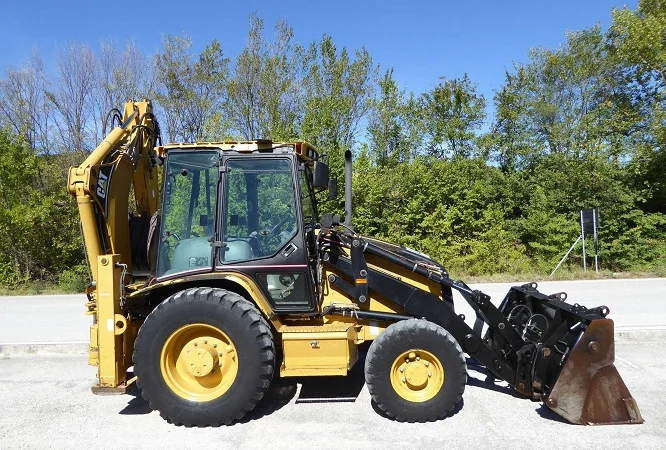 Экскаватор-погрузчик Caterpillar 442 D - фото № 15