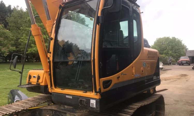 Гусеничный экскаватор Hyundai Robex 140 LC-9 A. Спецтехника б/у - фото № 10