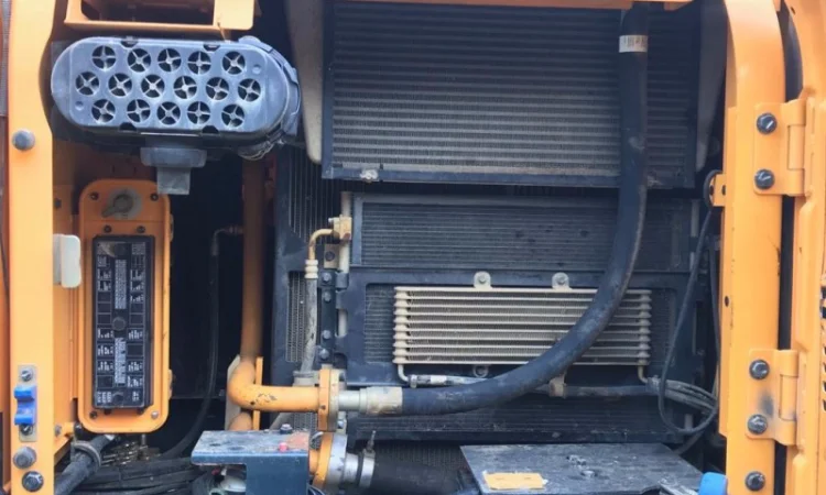 Гусеничный экскаватор Hyundai Robex 140 LC-9 A. Спецтехника б/у - фото № 6