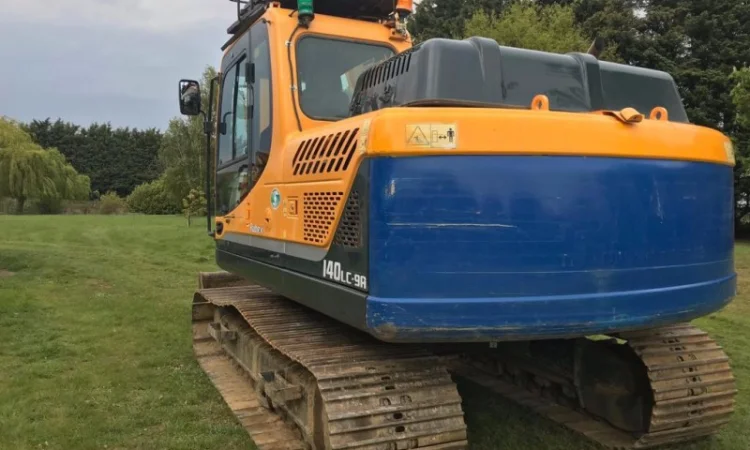 Гусеничный экскаватор Hyundai Robex 140 LC-9 A. Спецтехника б/у - фото № 5