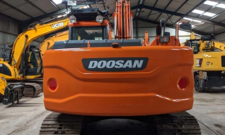 Гусеничный экскаватор Doosan DX 140 LC - фото № 9