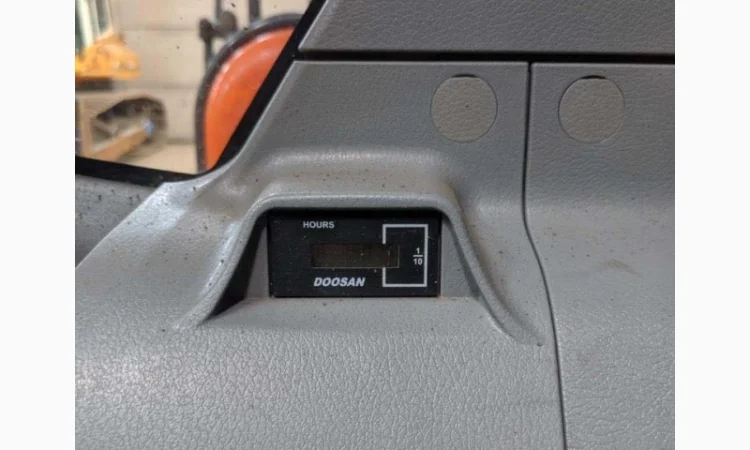 Гусеничный экскаватор Doosan DX 140 LC - фото № 7