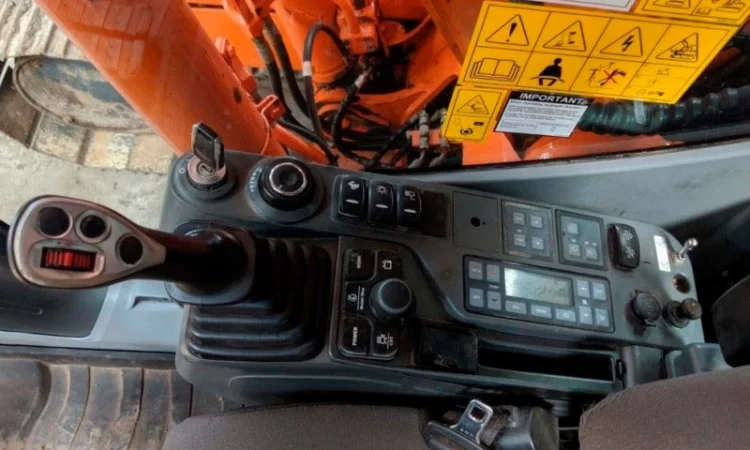Гусеничный экскаватор Doosan DX 140 LC - фото № 6