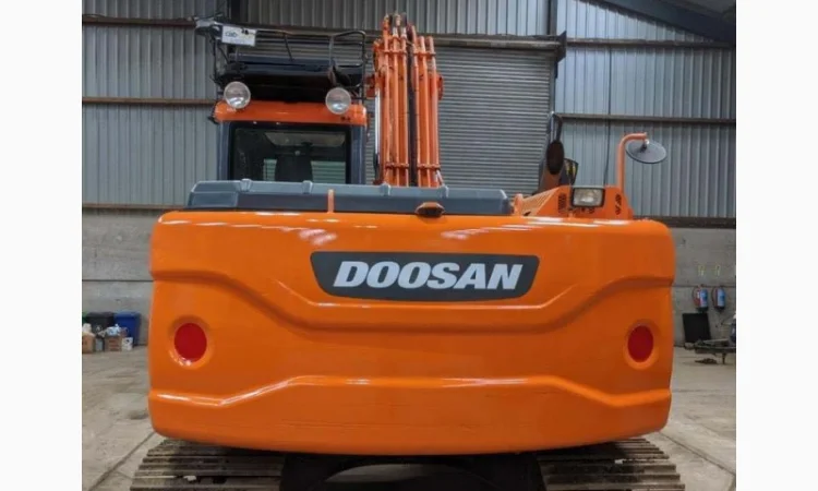 Гусеничный экскаватор Doosan DX 140 LC - фото № 16