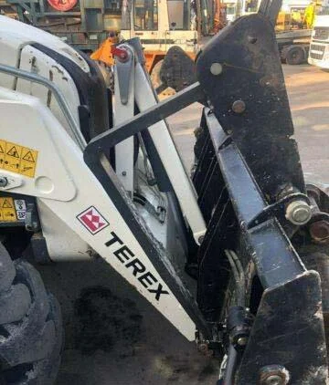 Экскаватор-погрузчик Terex TLB890PS - фото № 8