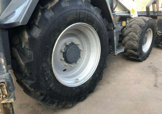 Экскаватор-погрузчик Terex TLB890PS - фото № 13