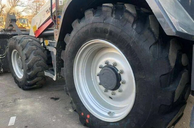 Экскаватор-погрузчик Terex TLB890PS - фото № 11