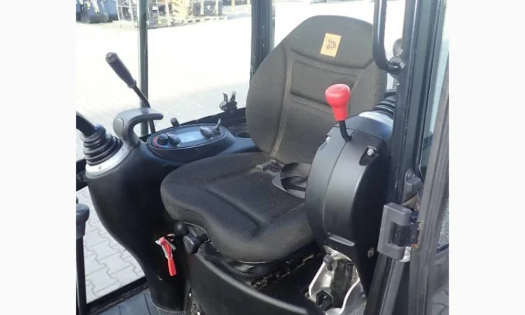 Мини экскаватор JCB 8018 CTS - фото № 12